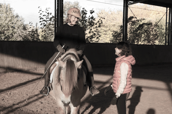 Pferde-Trainerin-Reitlehrerin-Connected-Riding-Tellington-TTouch-Deutschland-Carlita-Picard-2-2015